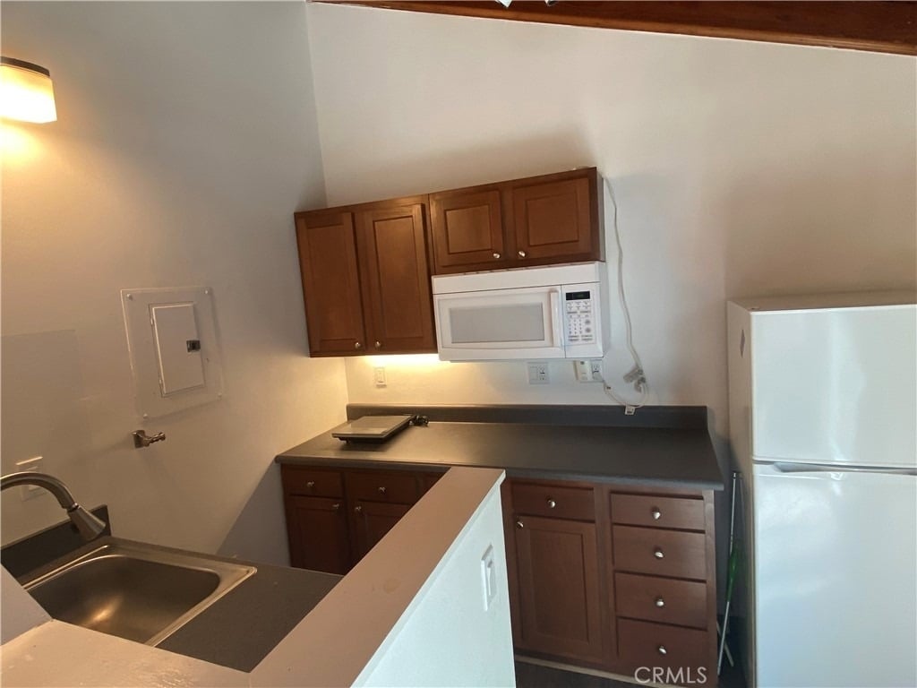 1362 Bexley Lane - Photo 7