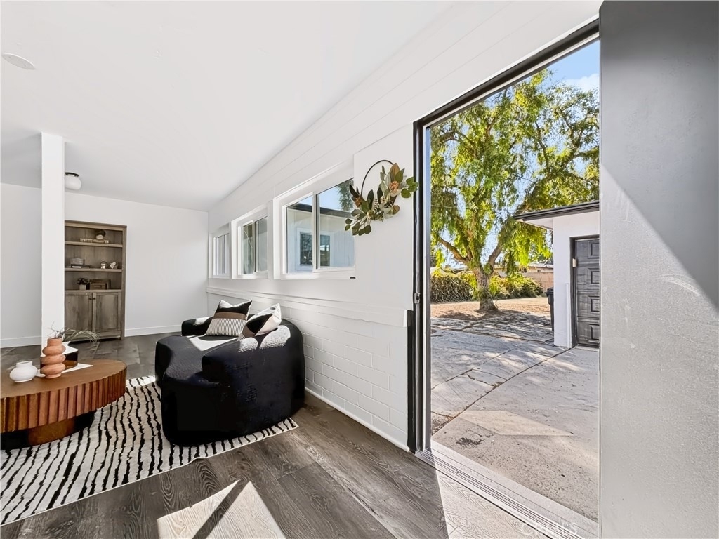 2026 Poinsettia Street N - Photo 46