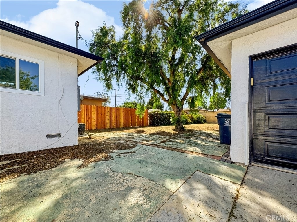 2026 Poinsettia Street N - Photo 50
