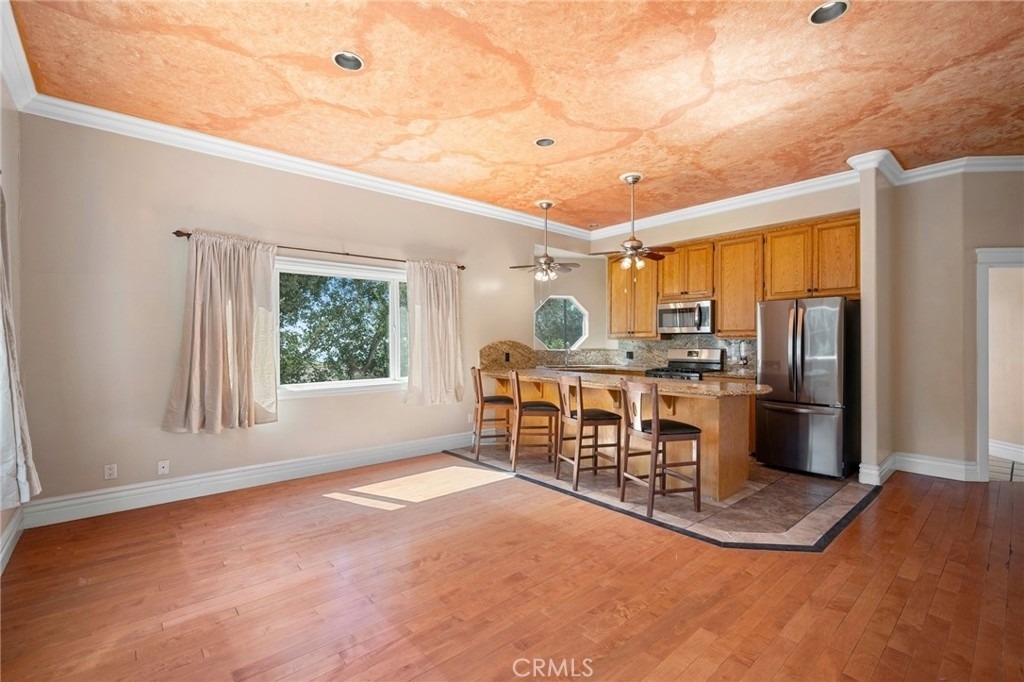 5809 Irving Avenue - Photo 8