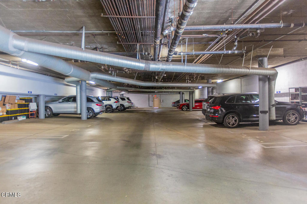 130 S Mentor Avenue - Photo 15
