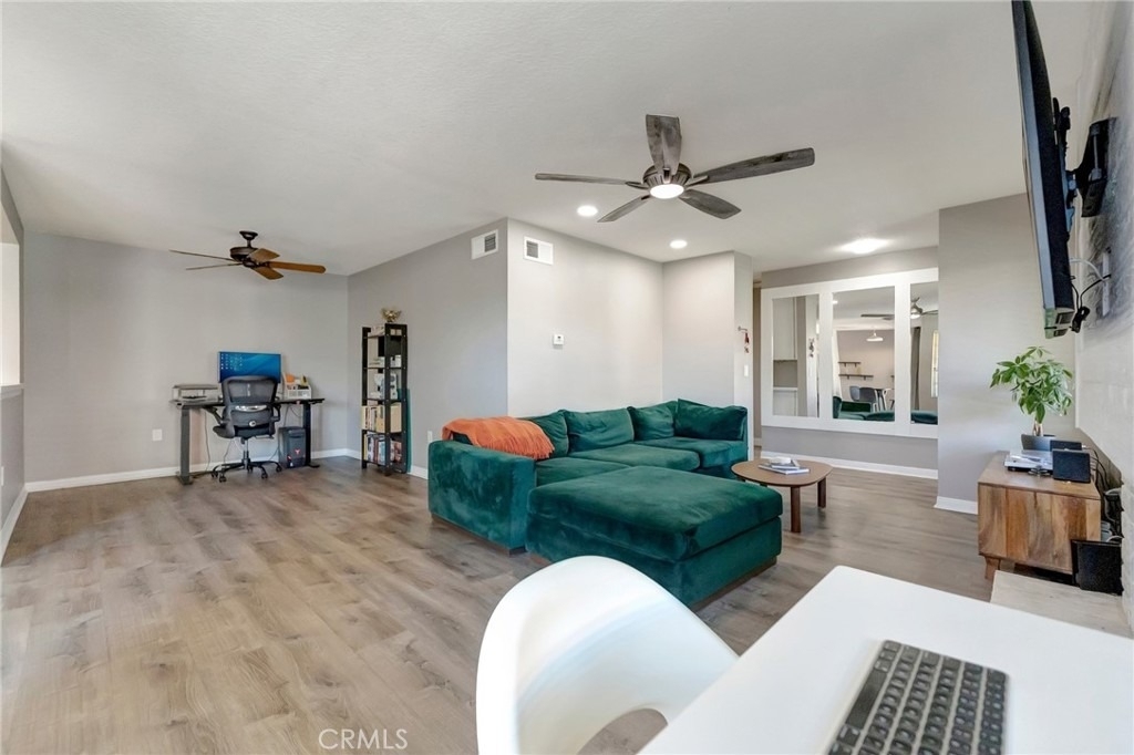 18571 Edgebrook Lane - Photo 3