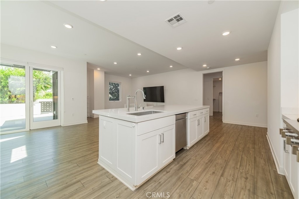 4210 Rivington - Photo 11