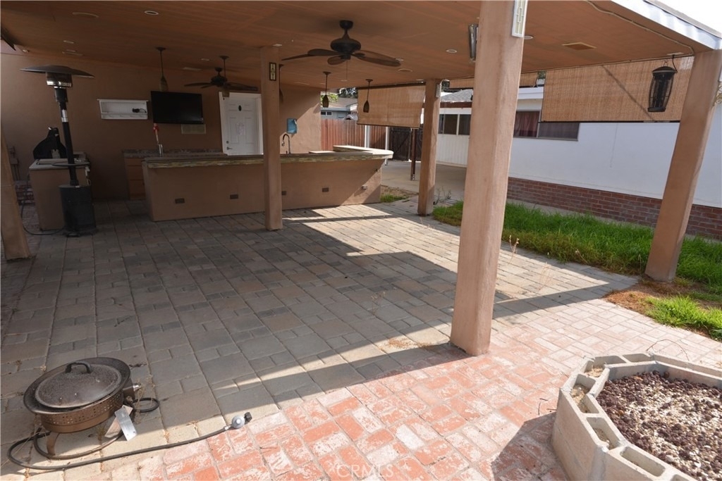 2509 E Santa Fe - Photo 0