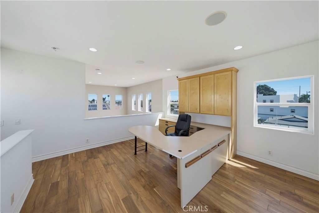 1020 California - Photo 7