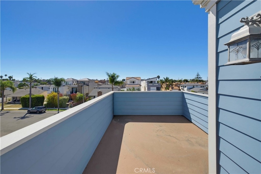 1020 California - Photo 40