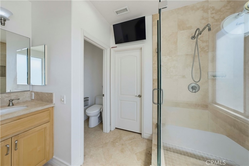 1020 California - Photo 3
