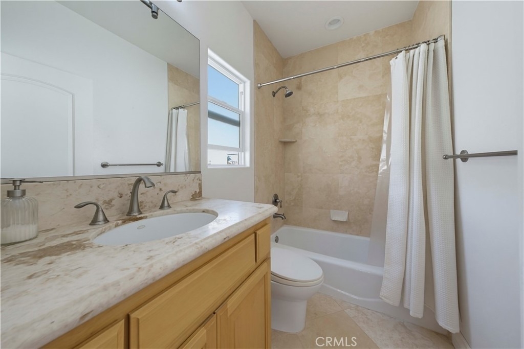 1020 California - Photo 25