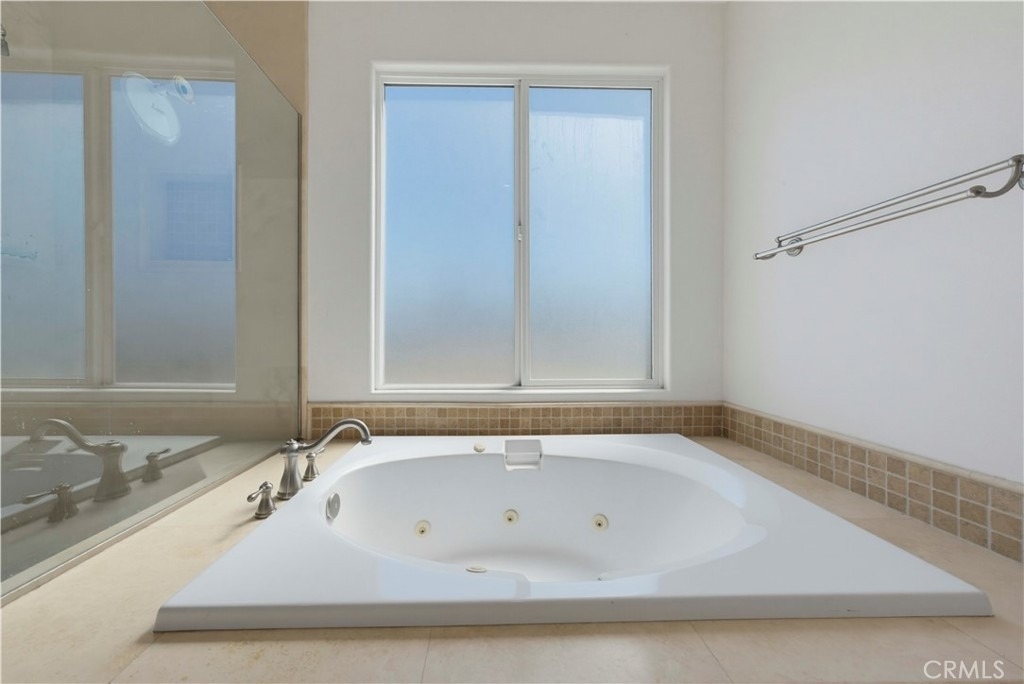 1020 California - Photo 35
