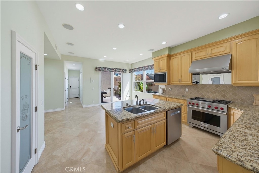1020 California - Photo 30