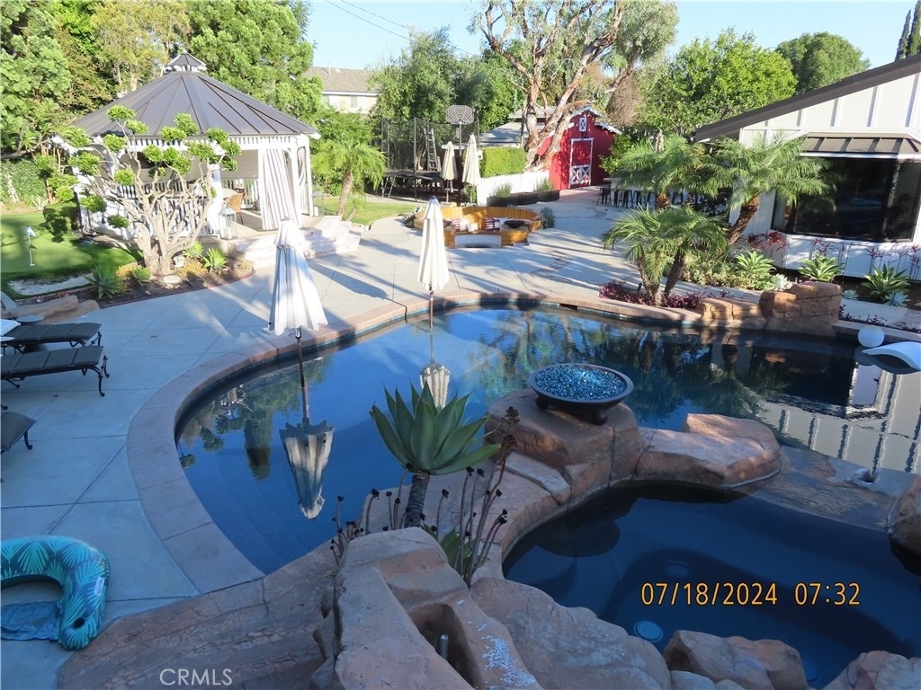 9562 Center Drive - Photo 26