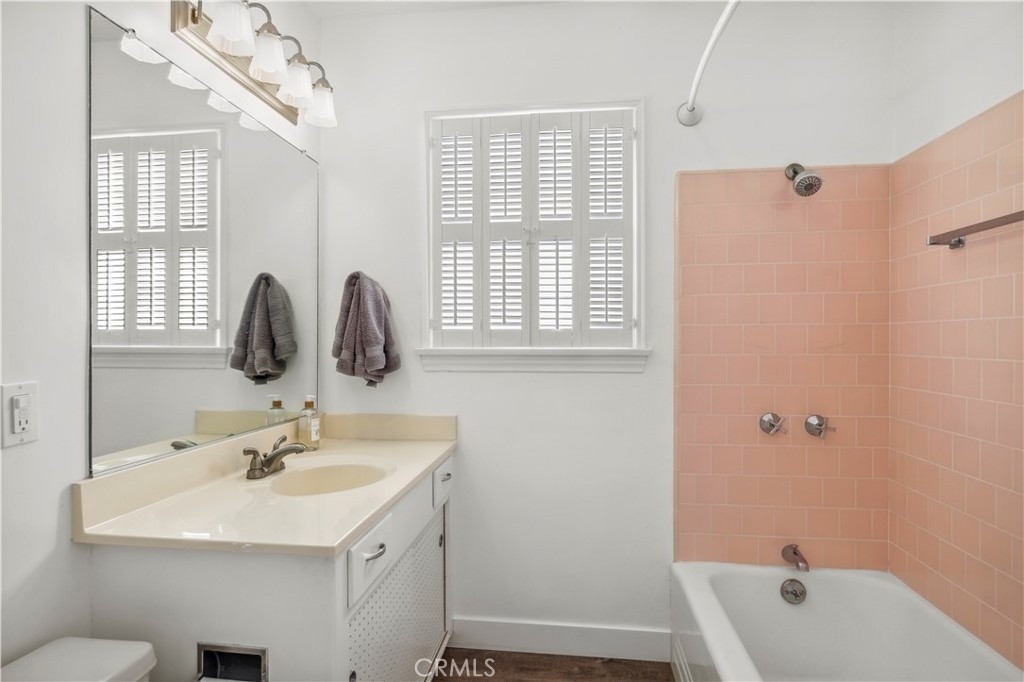 317 Iris Avenue - Photo 12