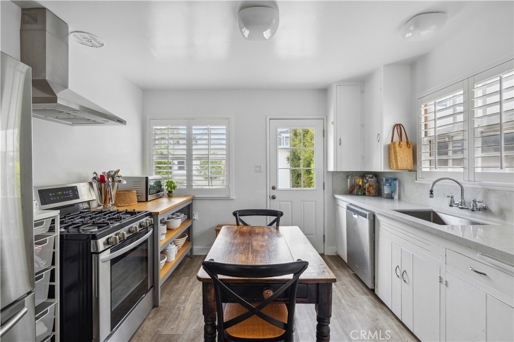 317 Iris Avenue - Photo 5