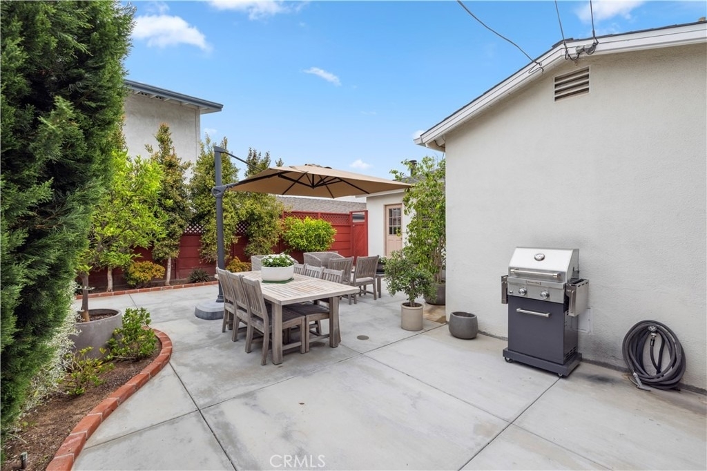 317 Iris Avenue - Photo 17