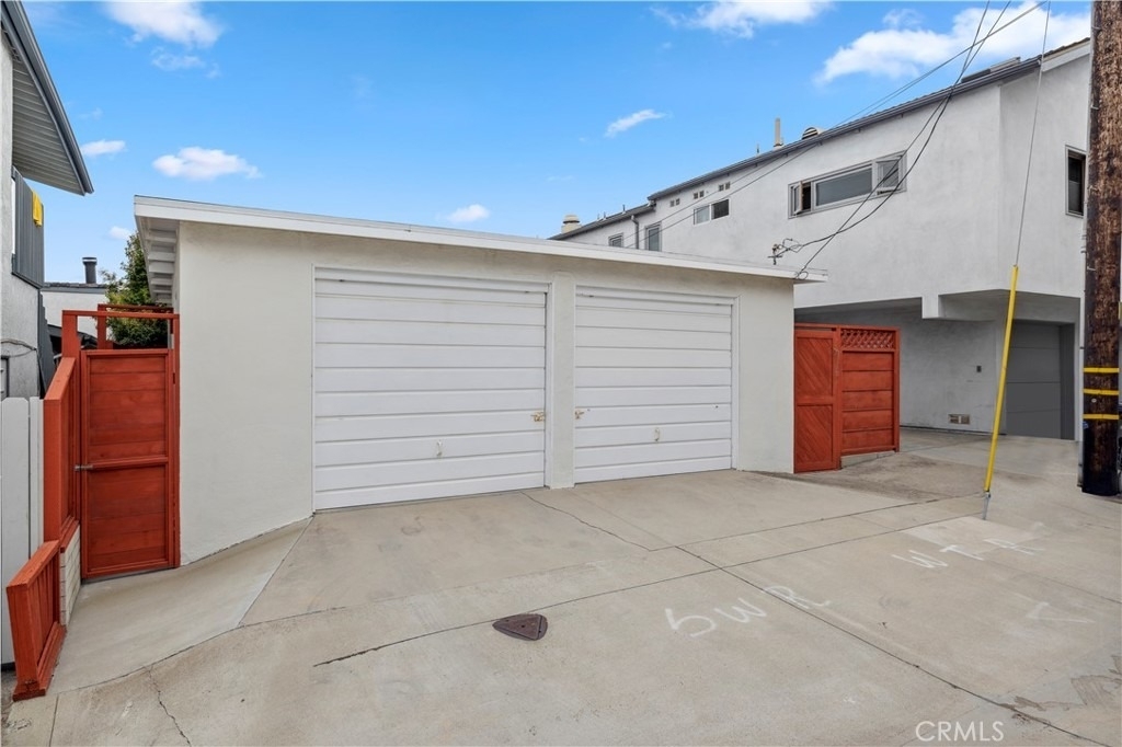 317 Iris Avenue - Photo 18