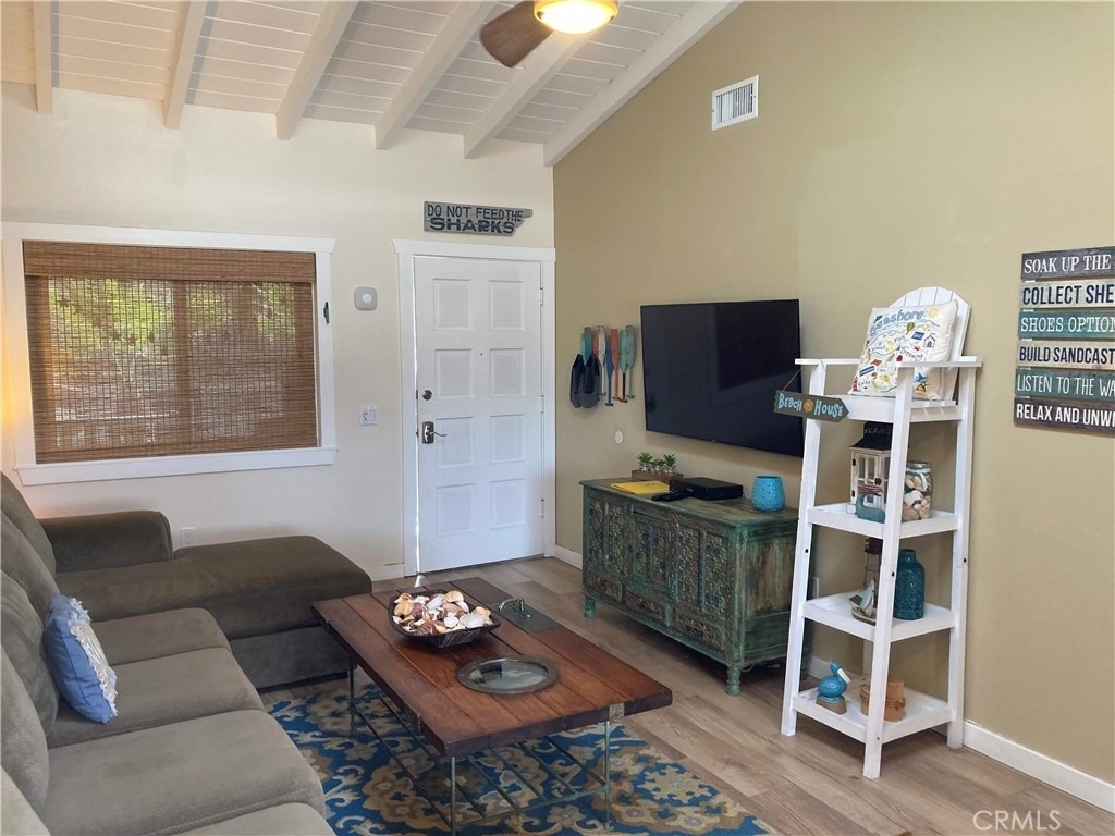 3080 Lincoln - Photo 5