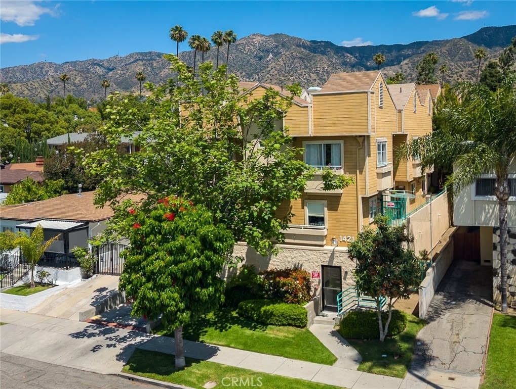 1421 5th Street - Photo 0