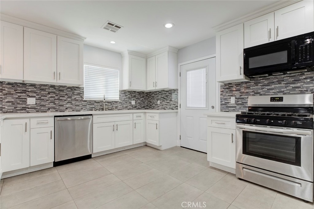 14537 Wyandotte - Photo 8