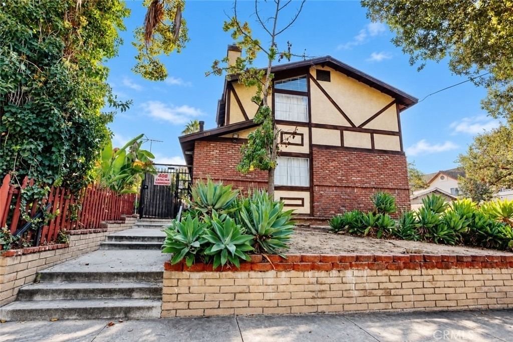 408 N Catalina - Photo 0