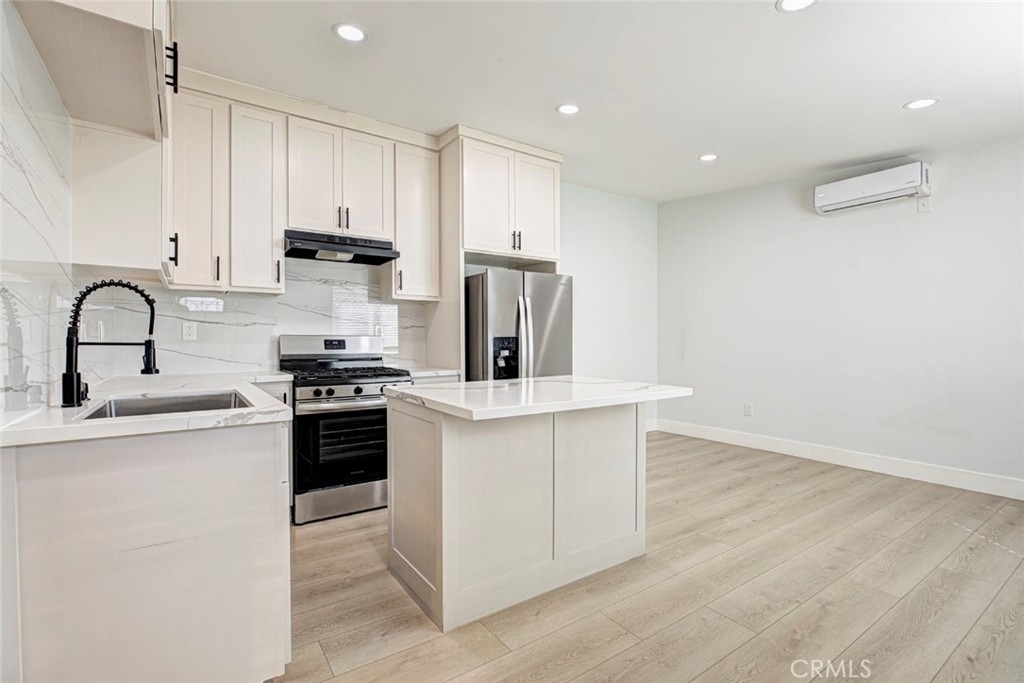 8254 Vantage Avenue - Photo 6