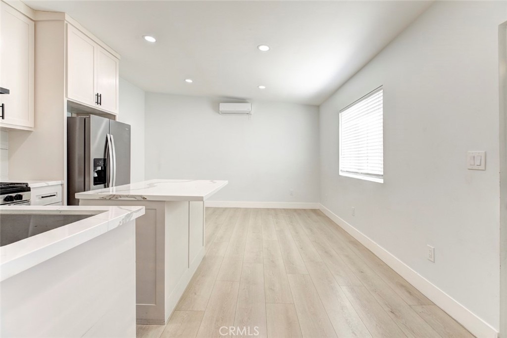 8254 Vantage Avenue - Photo 8