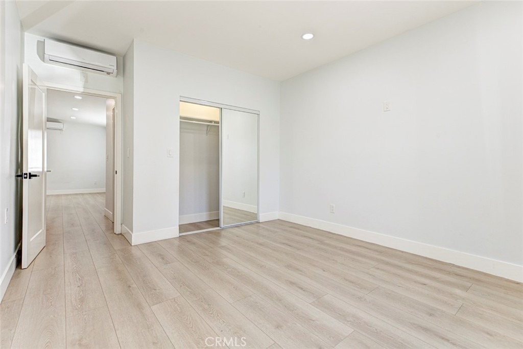 8254 Vantage Avenue - Photo 13