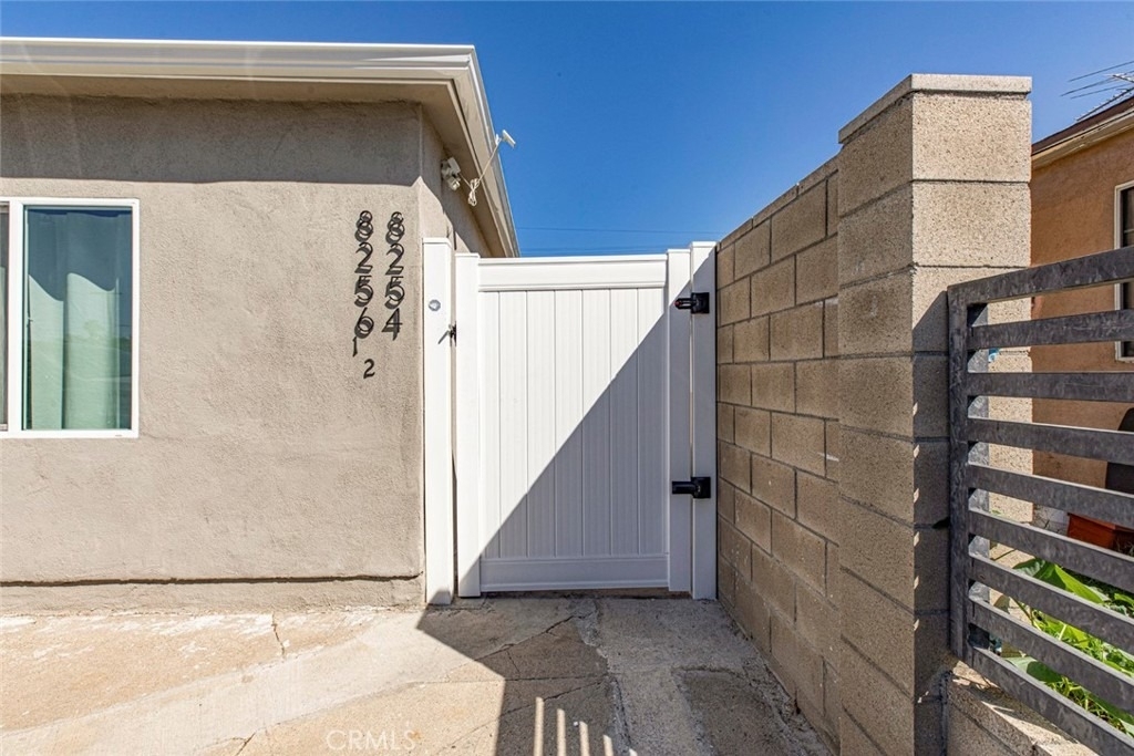 8254 Vantage Avenue - Photo 2