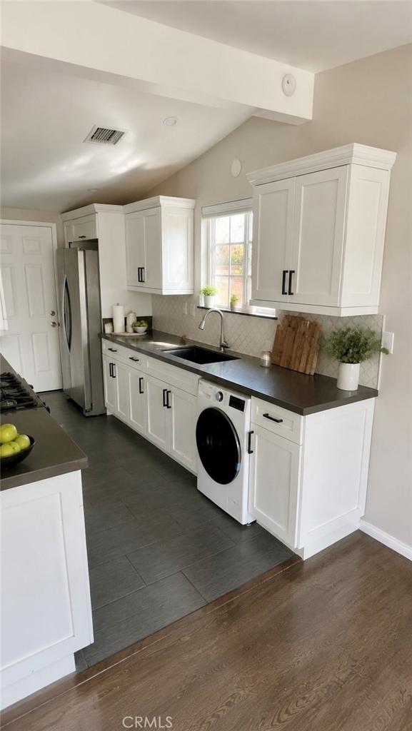 11714 Sproule - Photo 6