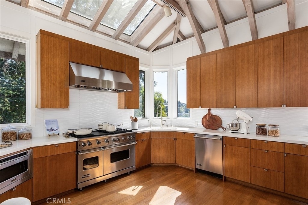 1954 Redesdale Avenue - Photo 11