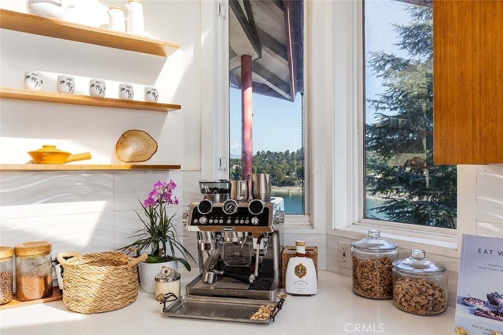 1954 Redesdale Avenue - Photo 13