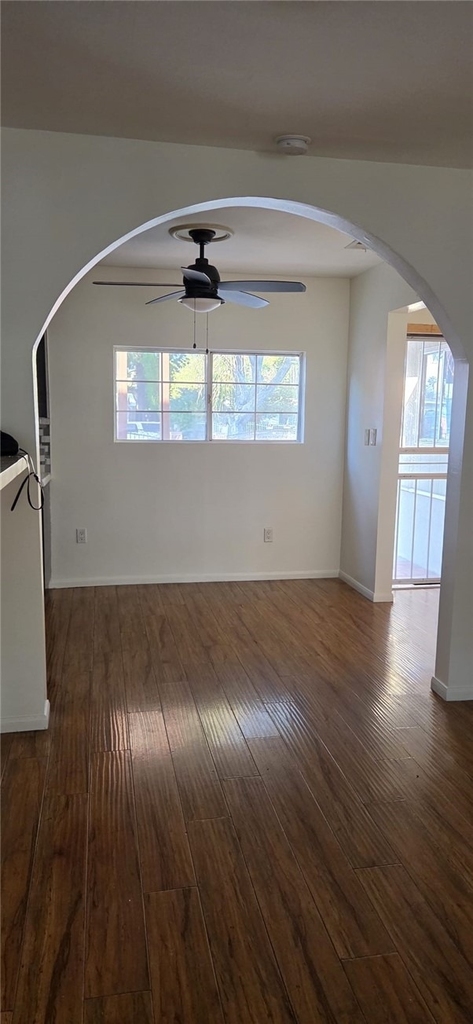 19204 Vanowen - Photo 4