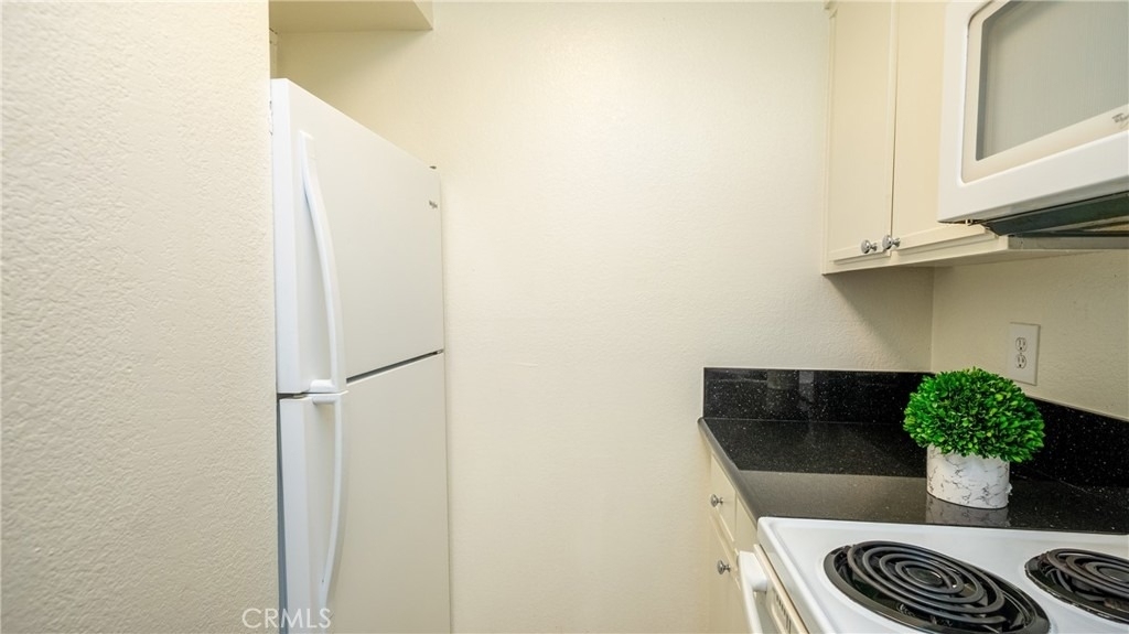 10655 Lemon Avenue - Photo 11