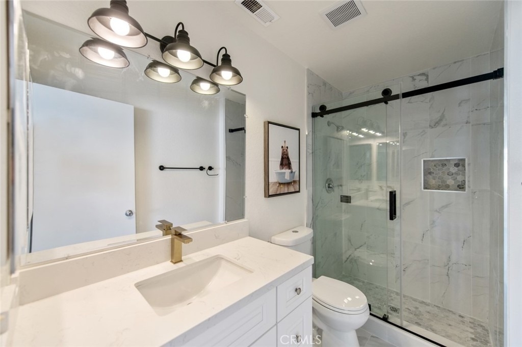 2038 S Bon View Avenue - Photo 29