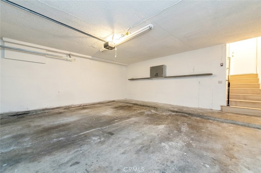 2038 S Bon View Avenue - Photo 31