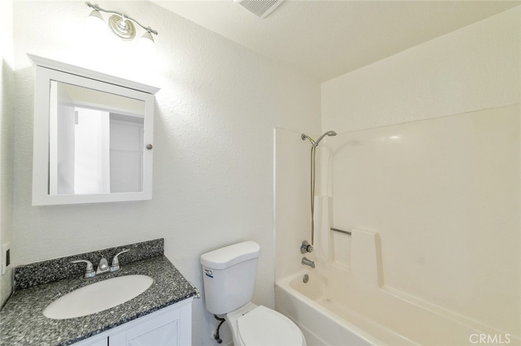 2038 S Bon View Avenue - Photo 26