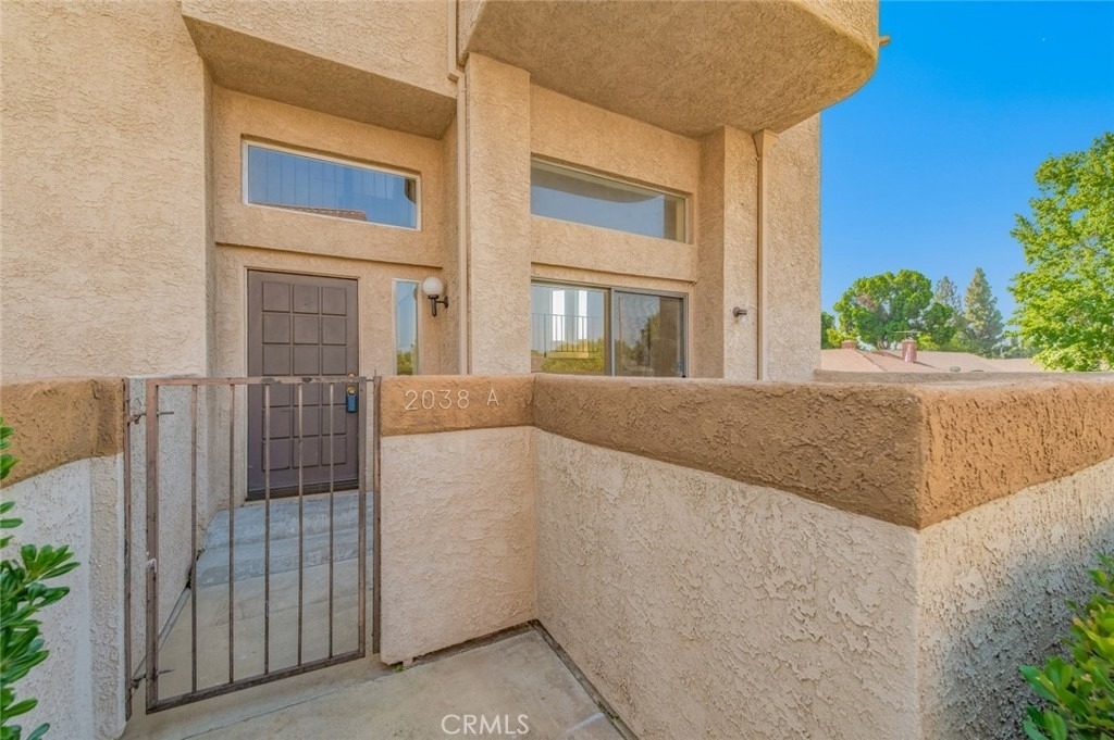 2038 S Bon View Avenue - Photo 3