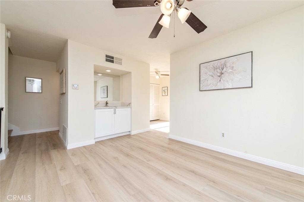 2038 S Bon View Avenue - Photo 12