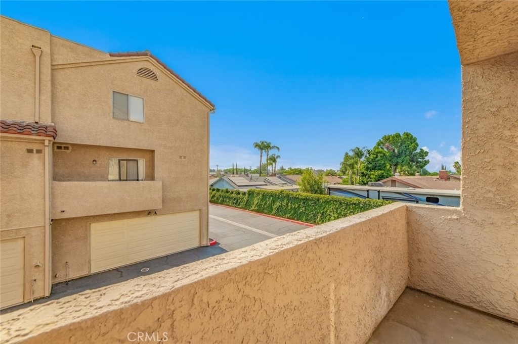 2038 S Bon View Avenue - Photo 20