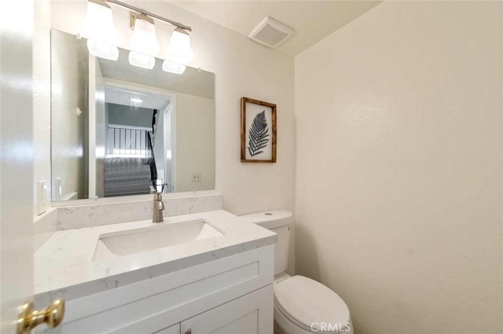 2038 S Bon View Avenue - Photo 21