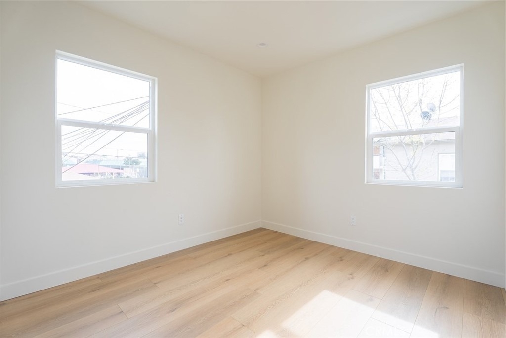 1065 E Spazier - Photo 20