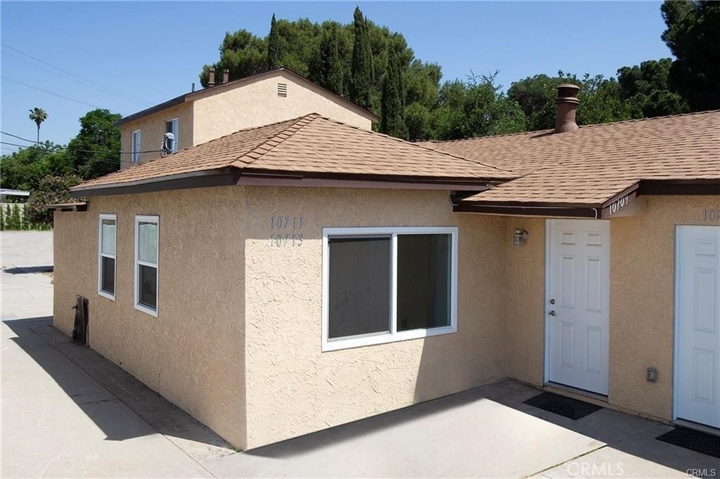 10709 Sherman - Photo 0
