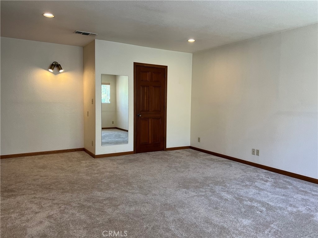 109 W Sandra Avenue - Photo 11
