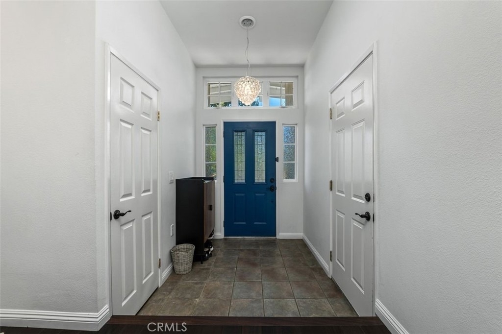 3136 Frances - Photo 1