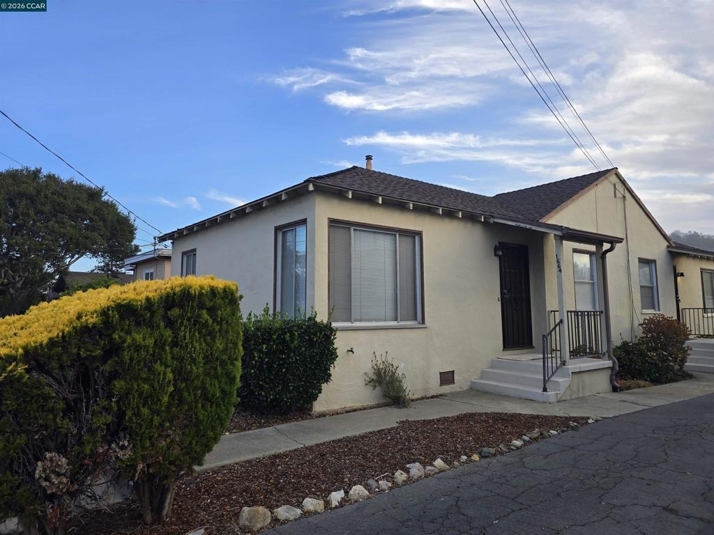 1662 San Benito St - Photo 1