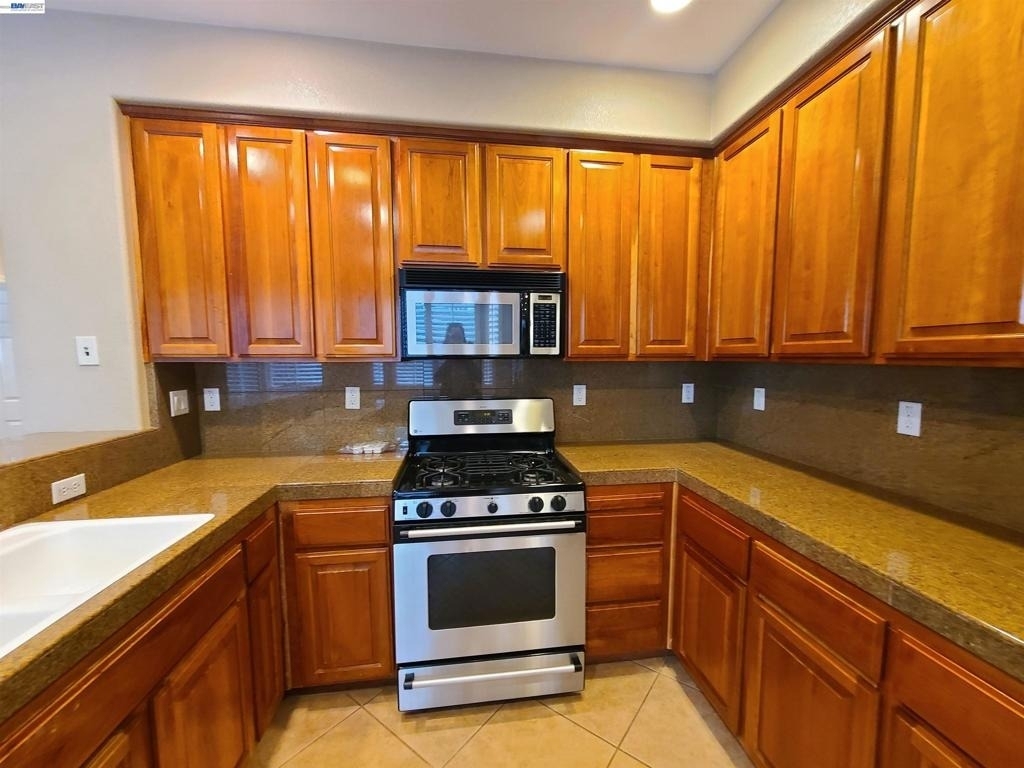 204 Abigail Cir - Photo 20