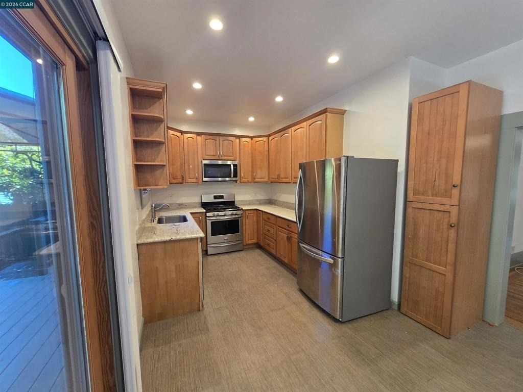 236 Castro St - Photo 7
