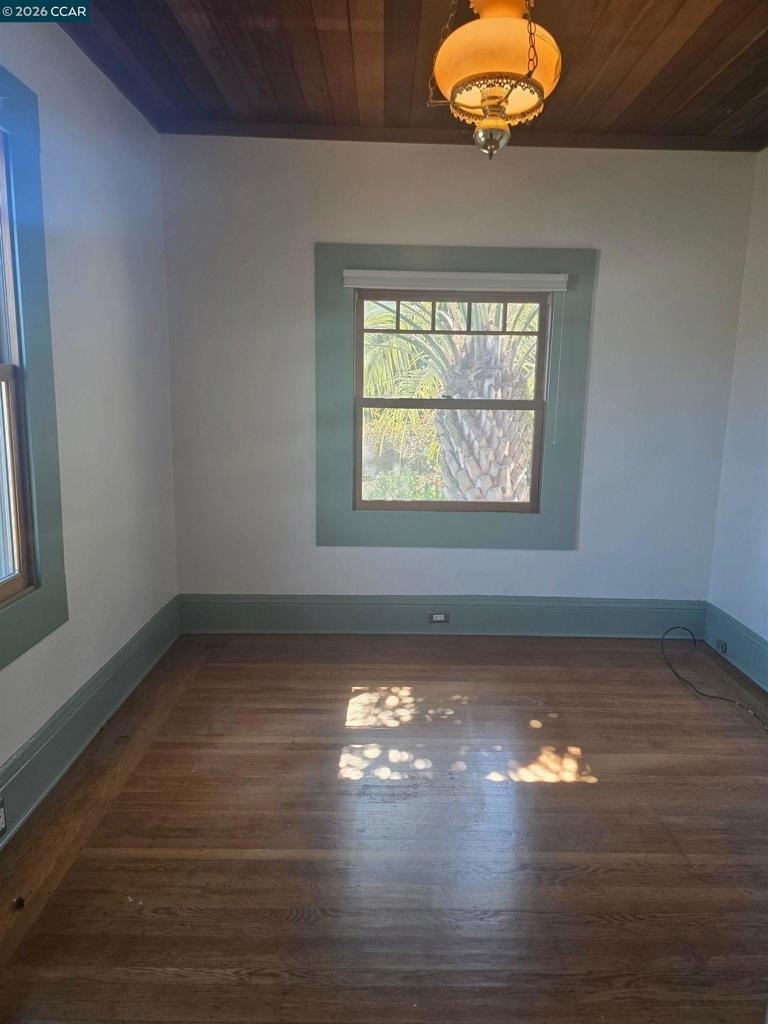 236 Castro St - Photo 3