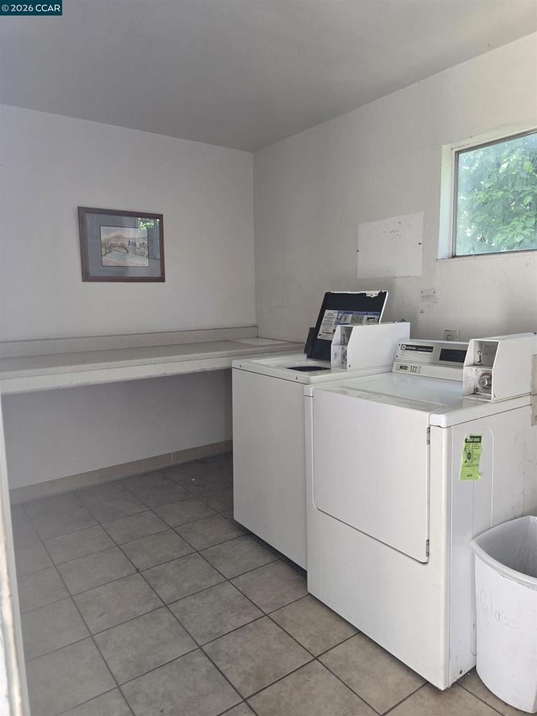2131 Stanton Ave - Photo 5