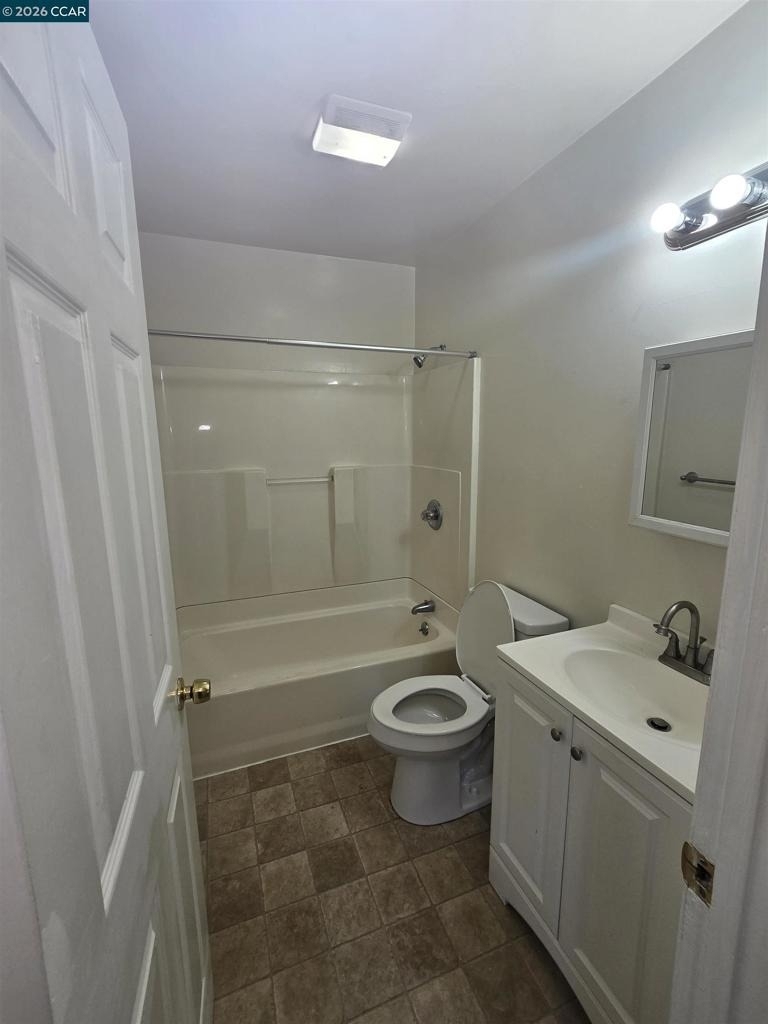 2131 Stanton Ave - Photo 4