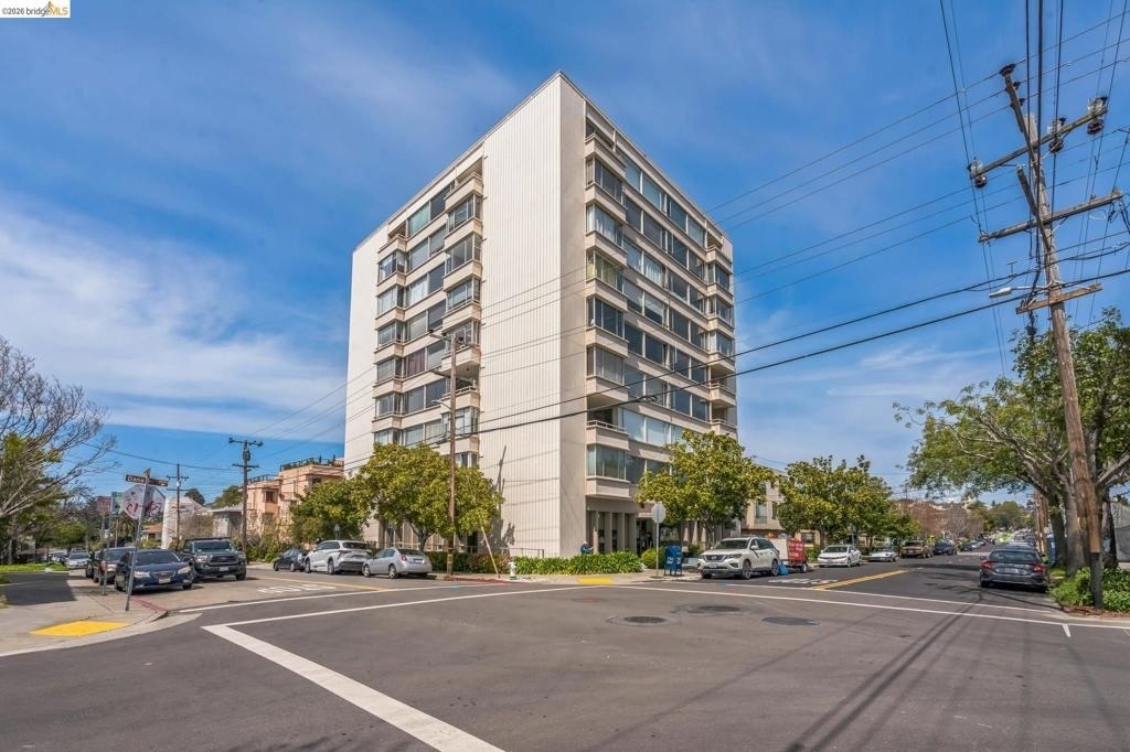 2550 Dana St - Photo 3